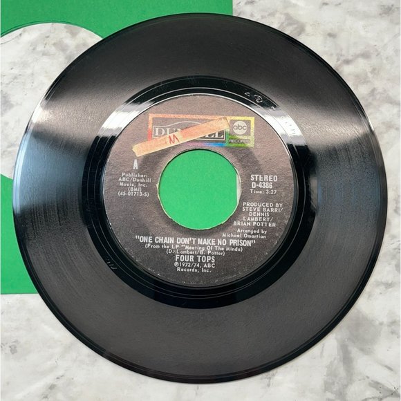 The Four Tops One Chain Don't Make No Prison / Turn On the Light 45 Soul 1970s - Picture 4 of 6